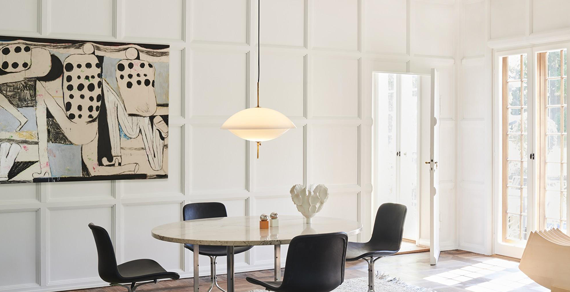 Zoom sur</br>La Clam par </br>Fritz Hansen </br>